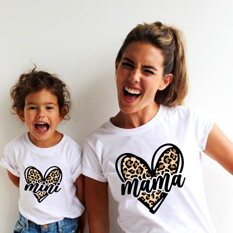 Mama Mimi Leopard Heart Print  - огляд і ціна Plant Parent T Shirt
